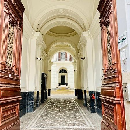 Piazza Amore Napoli Luxury Apartment Nel Cuore Di Napoli ภายนอก รูปภาพ
