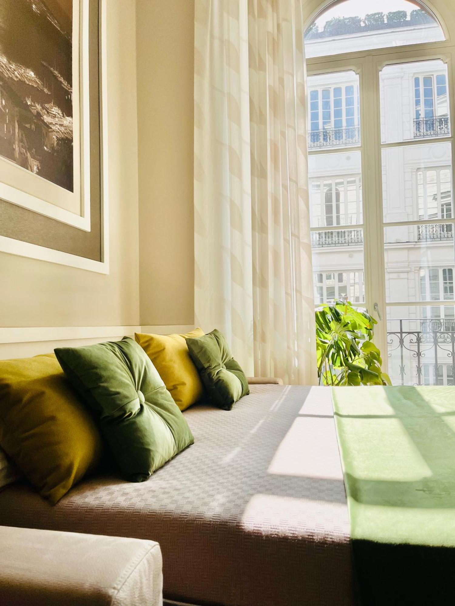 Piazza Amore Napoli Luxury Apartment Nel Cuore Di Napoli ภายนอก รูปภาพ